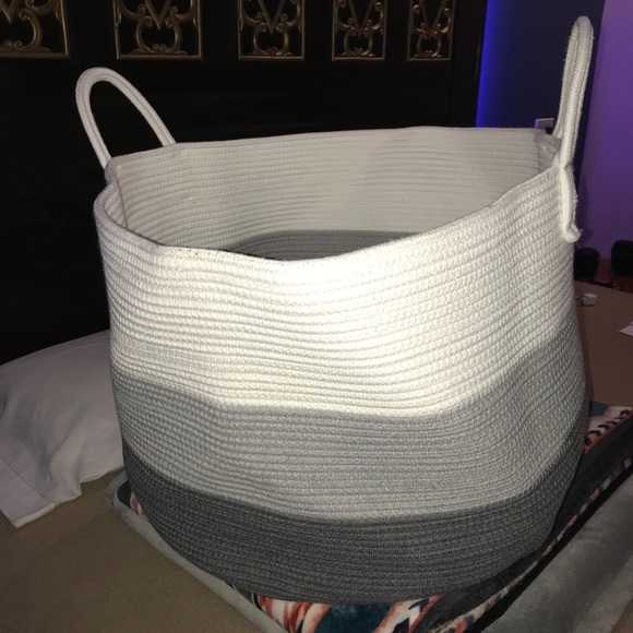 Hamper